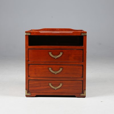 Lot 561 - STARBAY BEDSIDE CHEST