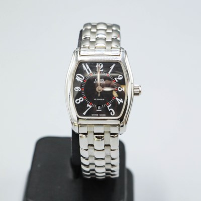 Lot 213 - ORIS CLASSIC TONNEAU AUTOMATIC WRISTWATCH.