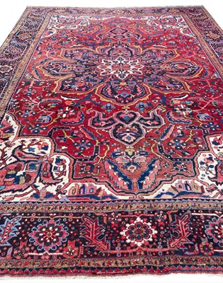 Lot 265 - ANTIQUE PERSIAN HERIZ CARPET