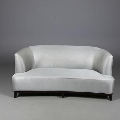 Lot 654 - ATTRIBUTED TO THE SOFA & CHAIR COMPANY SOFA