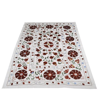 Lot 272 - FINE UZBEK SUZANI