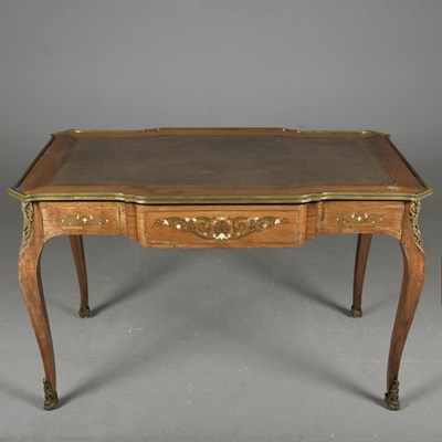 Lot 338 - BUREAU PLAT
