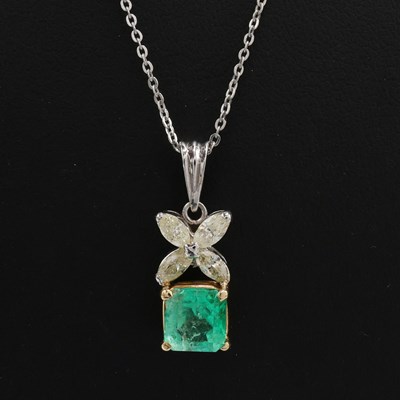 Lot 256 - AN 18CT GOLD EMERALD AND DIAMOND PENDANT