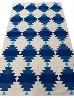 Lot 274 - CONTEMPORARY INDIAN DHURRIE KILIM