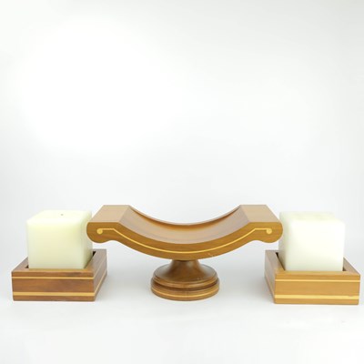 Lot 563 - DAVID LINLEY EARLY COLLECTION WALNUT FRUIT BOWL AND MATCHING CANDLESTICKS. (3)