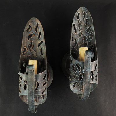 Lot 609 - PAIR OF 1970s ITALIAN MARCELLO FANTONI STYLE BRUTALIST METAL WALL LIGHTS
