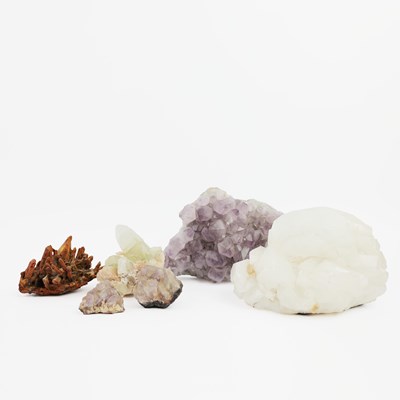 Lot 163 - MIXED COLLECTION OF CRYSTALS INCLUDING AMETHYST QUARTZ