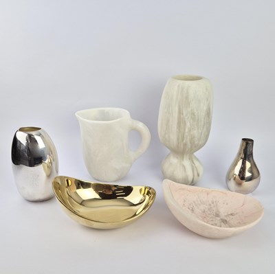 Lot 578 - ASSORTED VESSELS (6)