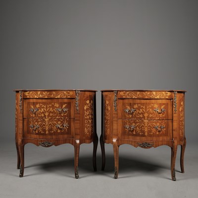 Lot 390 - PAIR OF COMMODES (2)