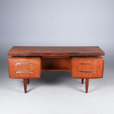 Lot 649 - G PLAN FRESCO DESK