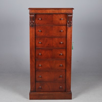 Lot 817 - WELLINGTON STYLE CHEST
