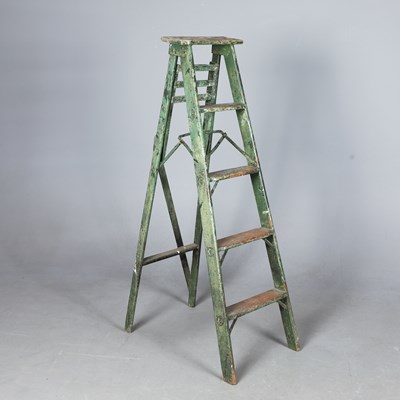 Lot 317 - EARLY 20TH CENTURY FOLDING STEP LADDER
