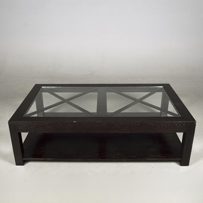 Lot 827 - COFFEE TABLE