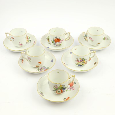 Lot 190 - A SET OF SIX HEREND MARKET GARDEN PATTERN TEA CUPS AND SAUCERS.