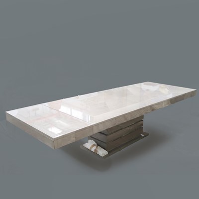 Lot 541 - MOBILI CALIFORNIA EXTENDING DINING TABLE