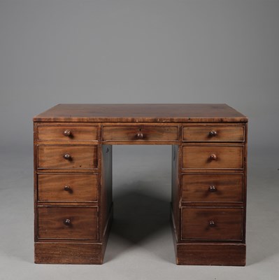 Lot 330 - REGENCY MAHOGANY PEDESTAL DESK