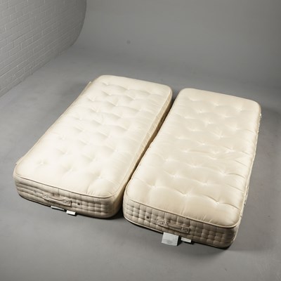 Lot 536 - VI SPRING REGAL SUPREAM ZIP AND LINK MATTRESSES. (2)