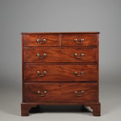 Lot 432 - GEORGE III MAHOGANY CHEST