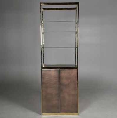 Lot 794 - A 1970s FRENCH DISPLAY CABINET.
