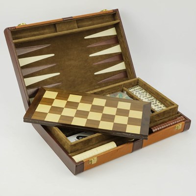 Lot 259 - A CASED GAMES COMPENDIUM.